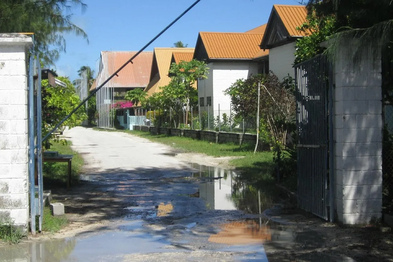 Otintaai Hotel — rooms and atmosphere