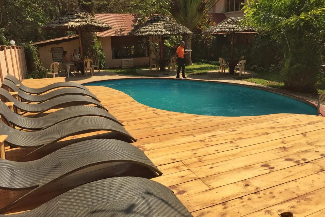 Outpost Lodge — ภาพห้องพักและบรรยากาศ