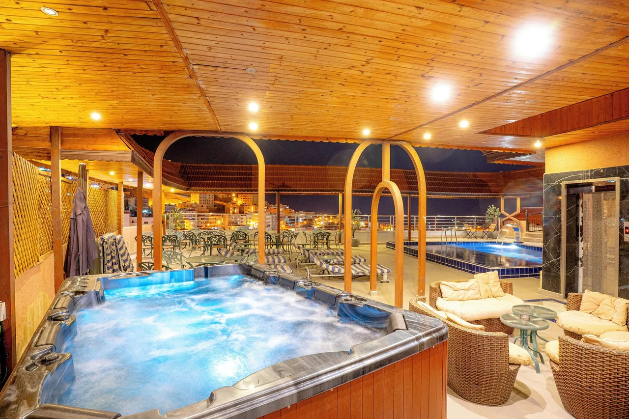 P Quattro Relax Hotel — ภาพห้องพักและบรรยากาศ