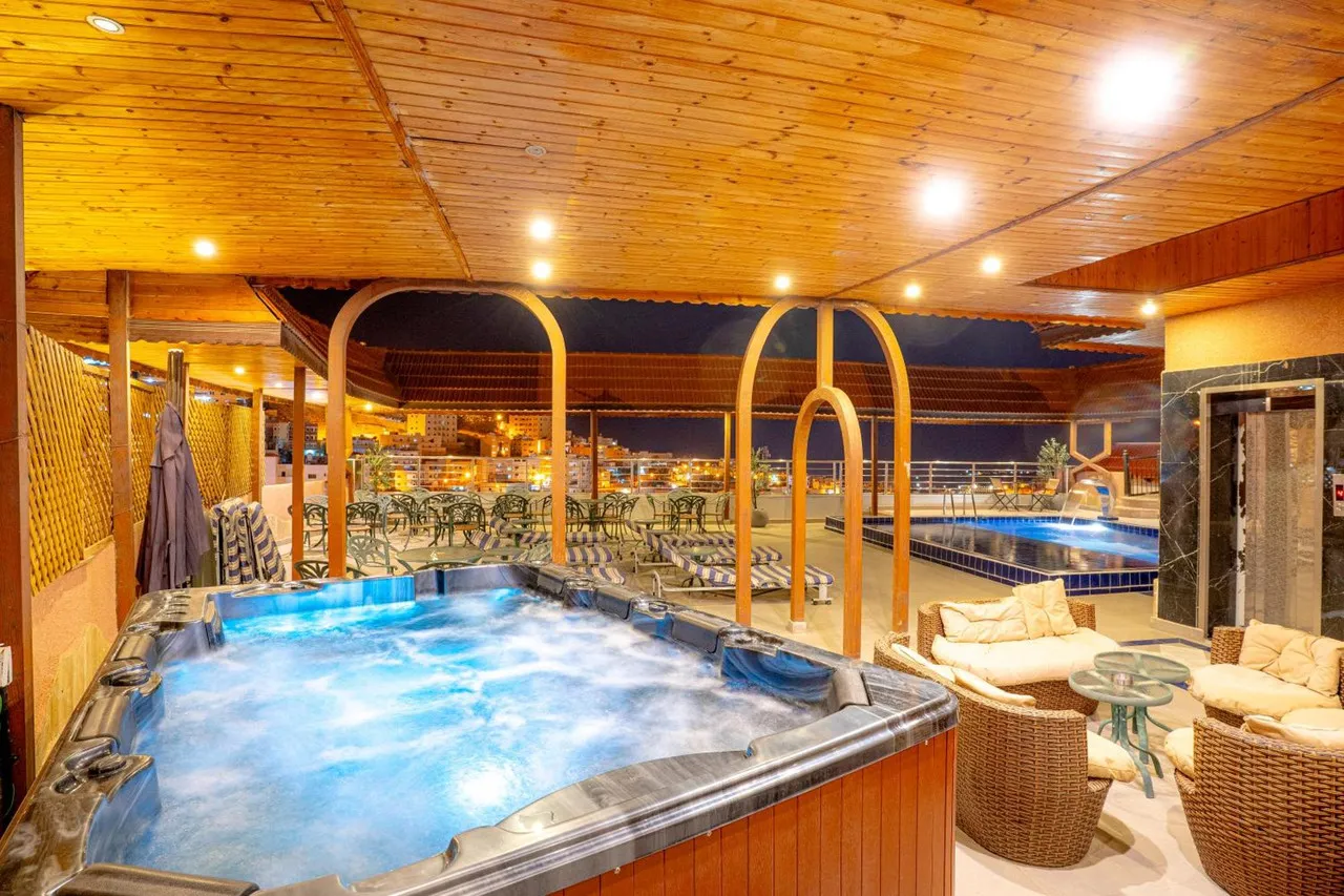 P Quattro Relax Hotel — ภาพห้องพักและบรรยากาศ