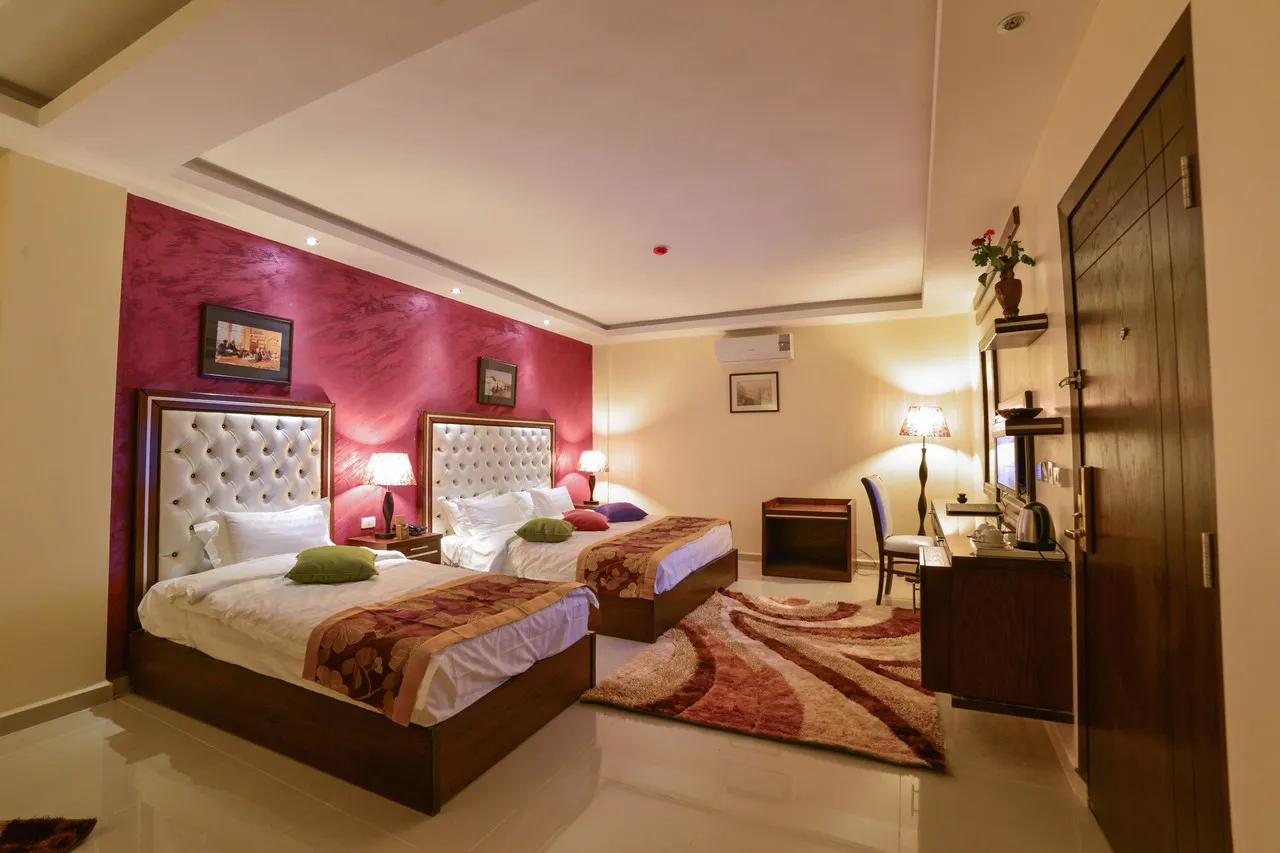 P Quattro Relax Hotel — ภาพห้องพักและบรรยากาศ