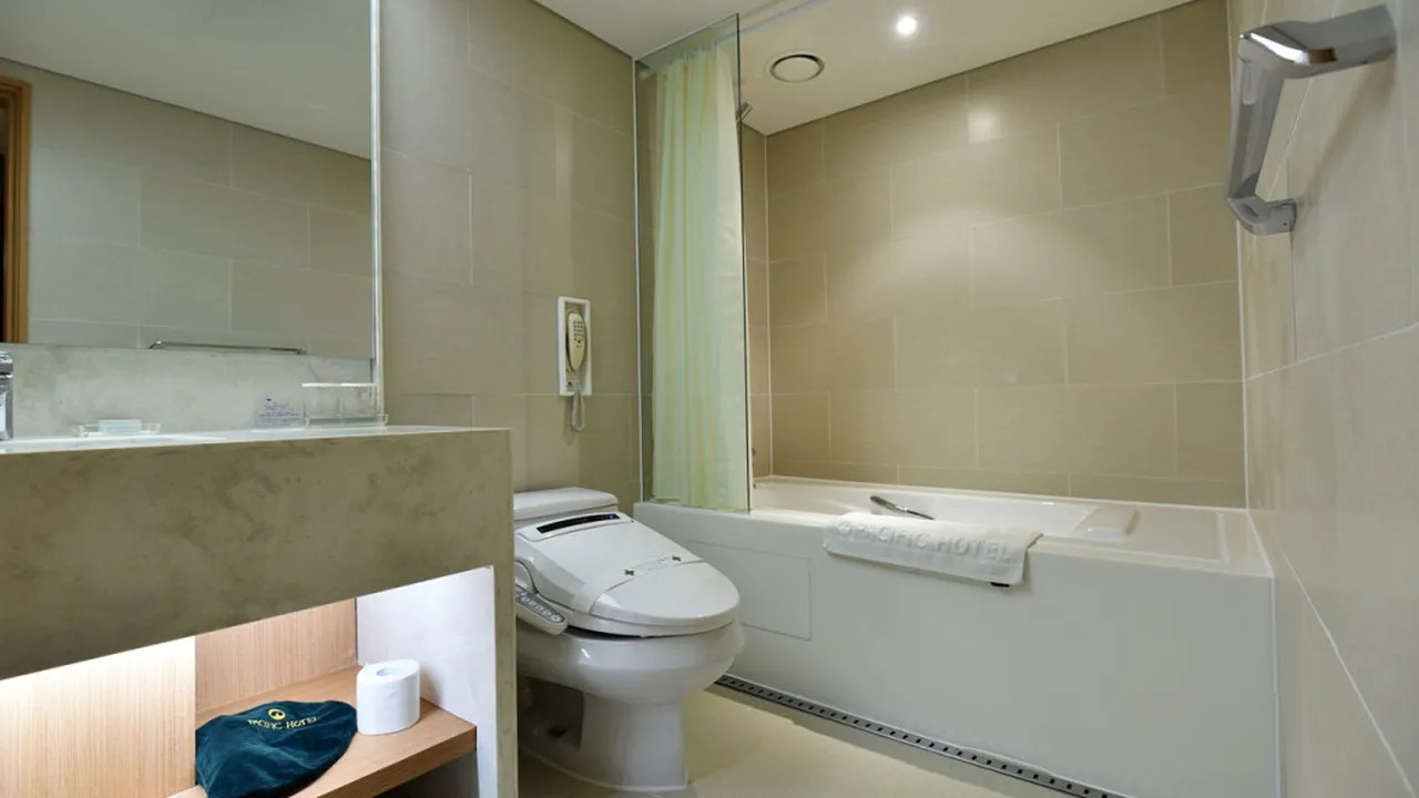 Pacific Hotel Seoul — rooms and atmosphere