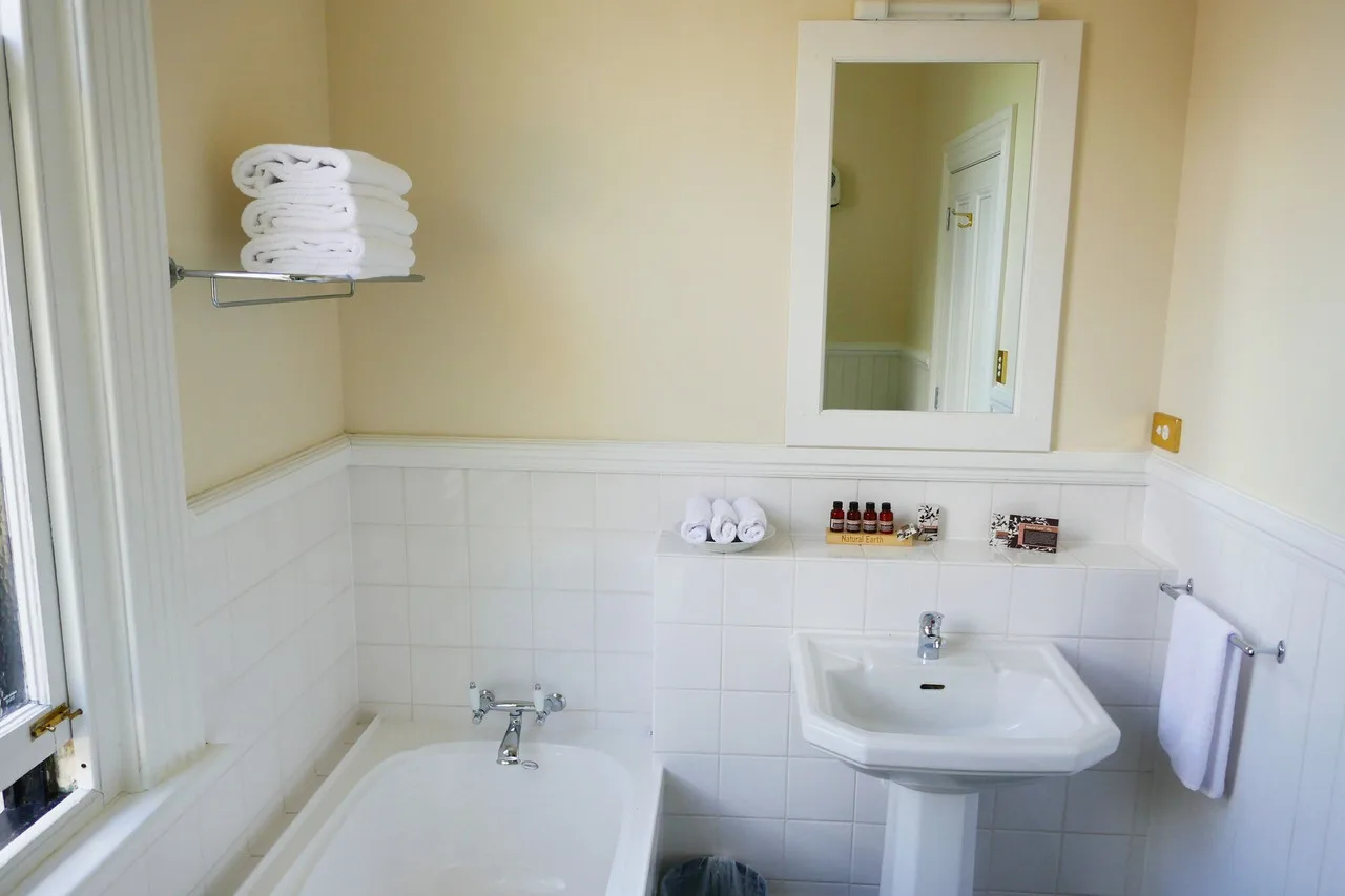 Pacific Park Motel & Conference Centre — rooms and atmosphere