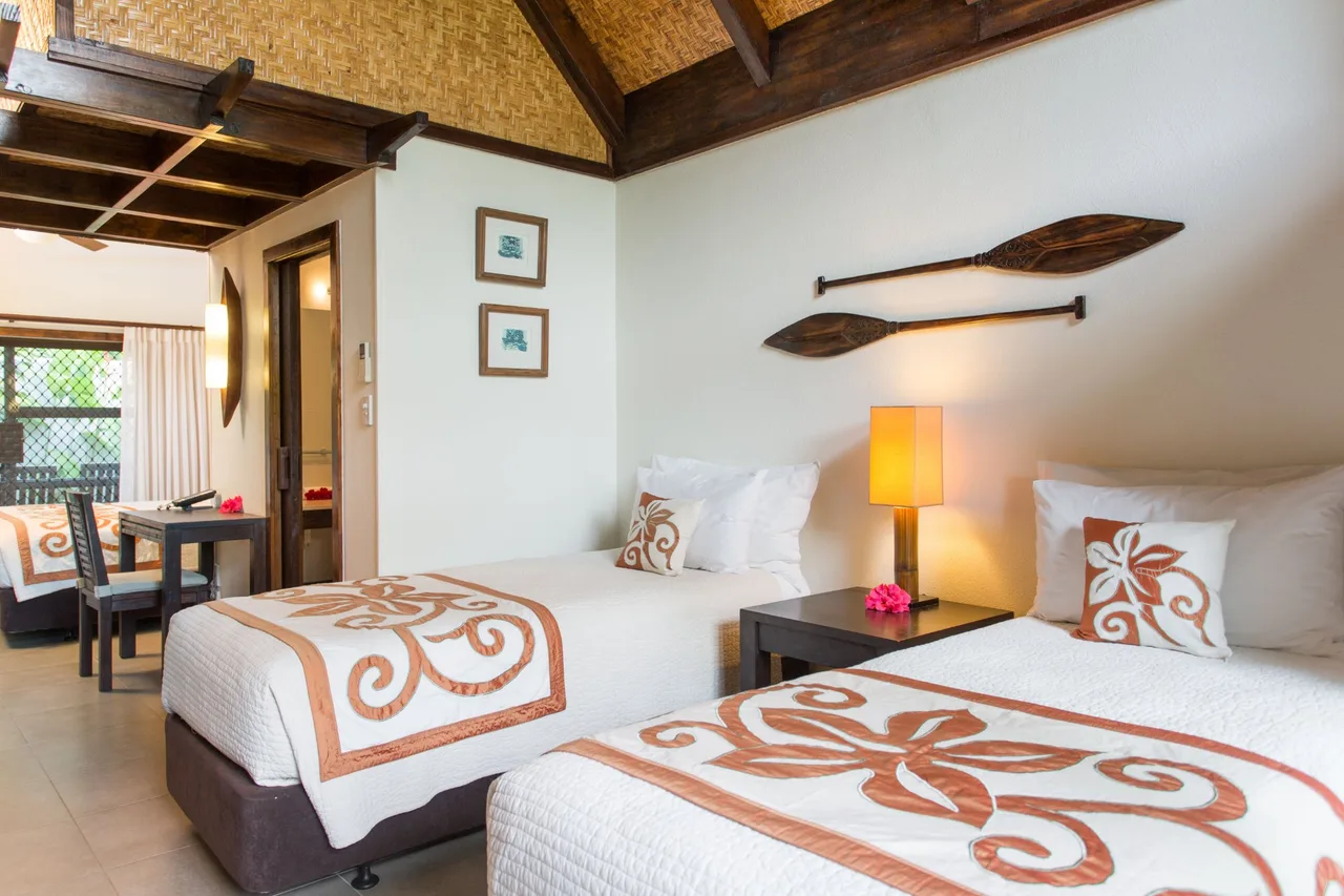 Pacific Resort Rarotonga — rooms and atmosphere