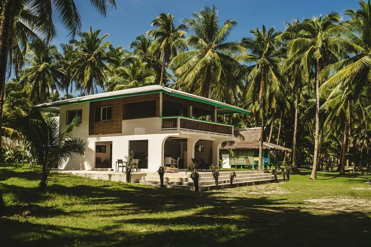 Pacifico Beach Resort — rooms and atmosphere