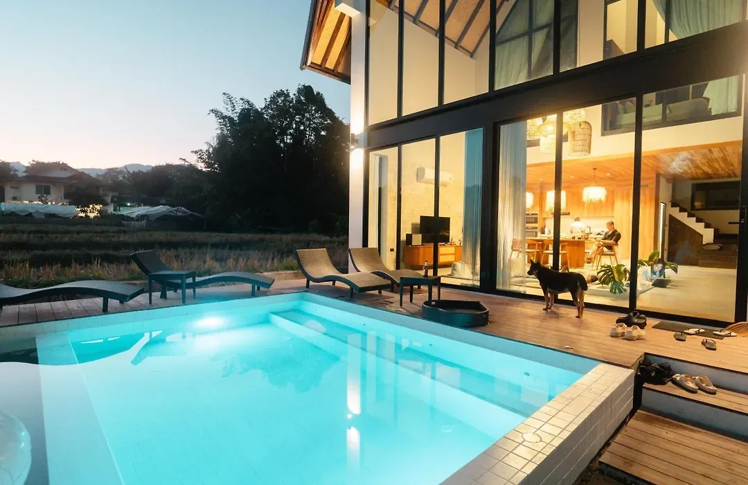 Pai Prestige - Luxury Pool Villas in the centre of Pai — ภาพห้องพักและบรรยากาศ