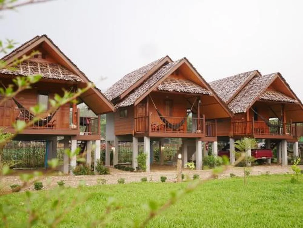 Pai Smilehouse — ภาพห้องพักและบรรยากาศ