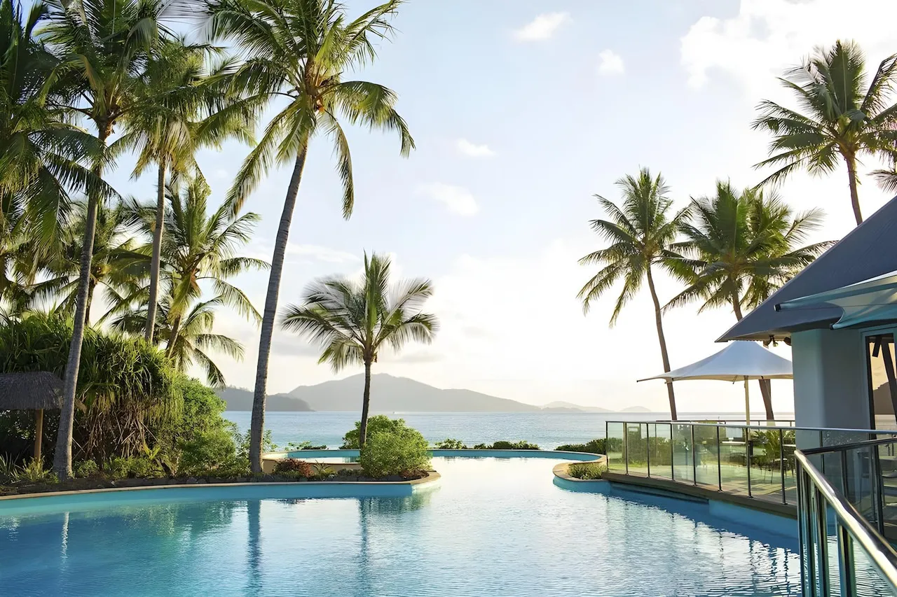 Palm Bungalow — rooms and atmosphere