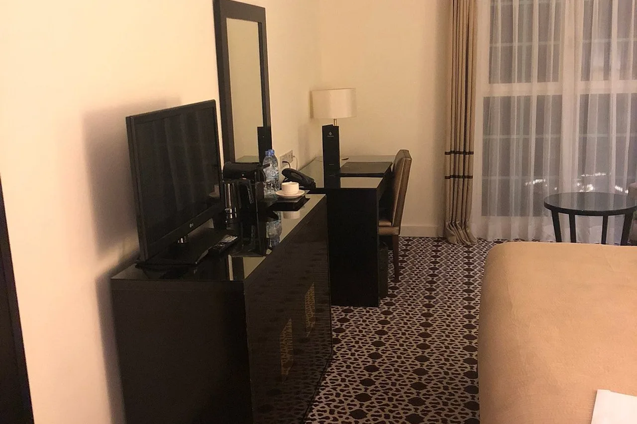 Palm Camayenne — rooms and atmosphere