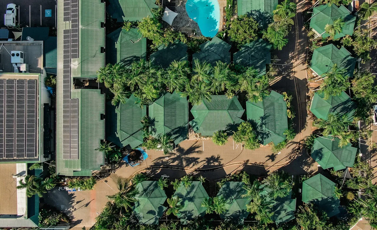 Palms City Resort — rooms and atmosphere
