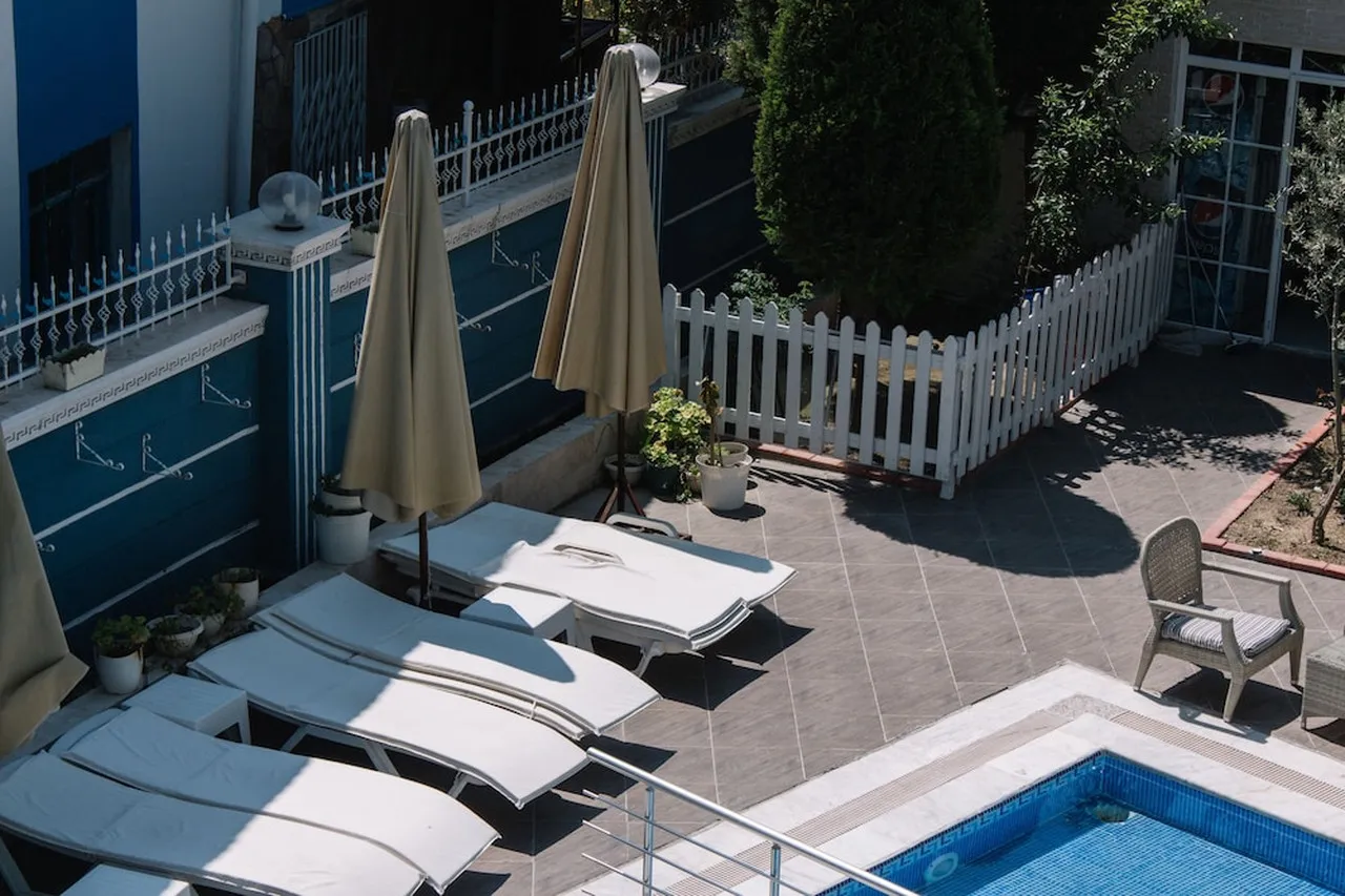 Pamukkale Melrose Viewpoint Suites — rooms and atmosphere