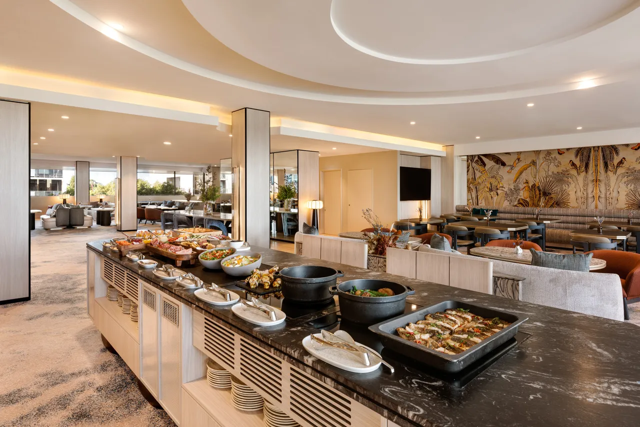 Pan Pacific Perth — rooms and atmosphere