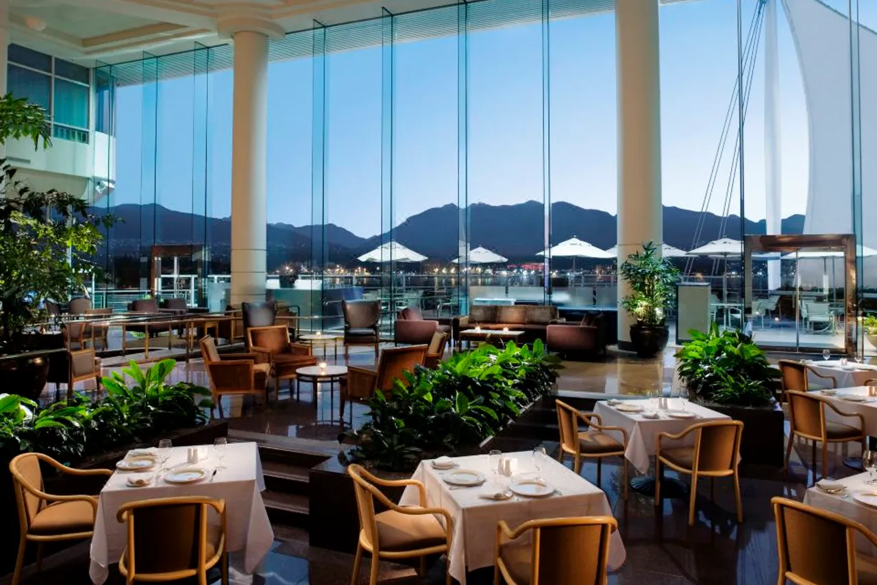Pan Pacific Vancouver — rooms and atmosphere