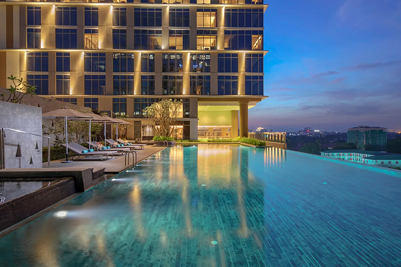 Pan Pacific Yangon — rooms and atmosphere