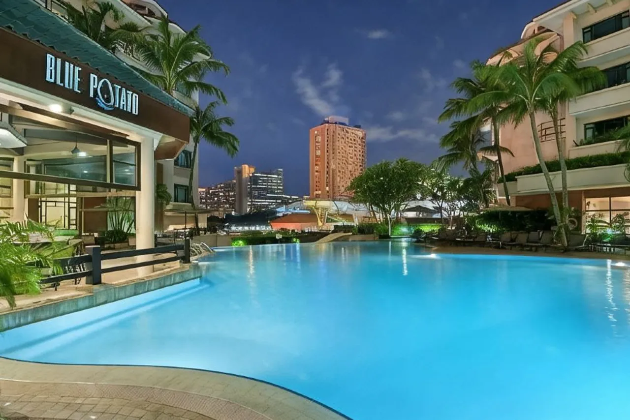 Paradox Singapore Merchant Court at Clarke Quay — rooms and atmosphere