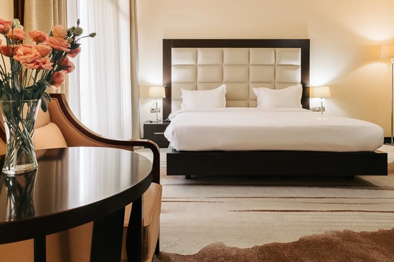 Paris Hotel Yerevan — rooms and atmosphere