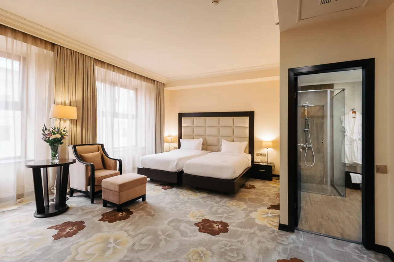 Paris Hotel Yerevan — rooms and atmosphere