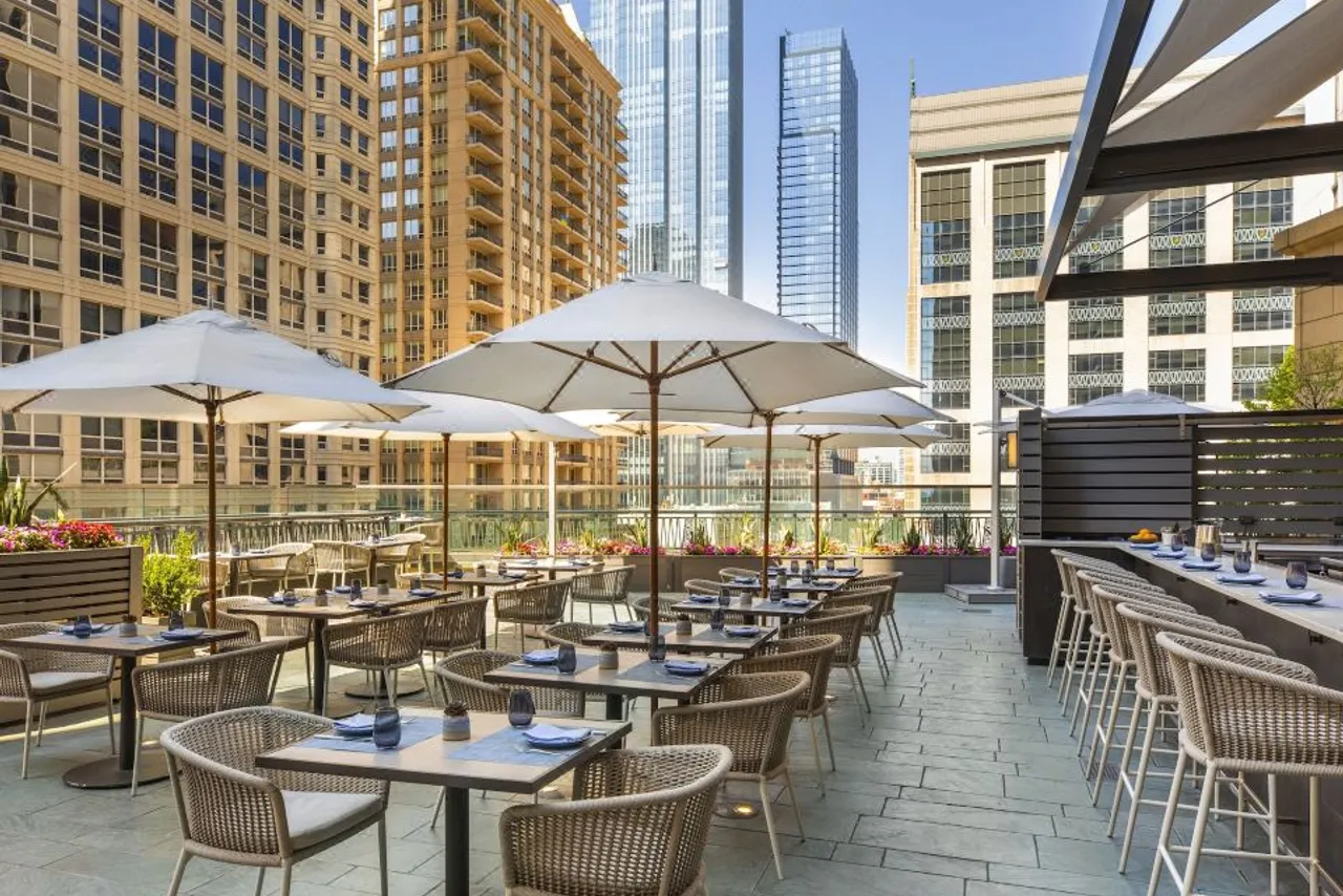 Park Hyatt Chicago — rooms and atmosphere