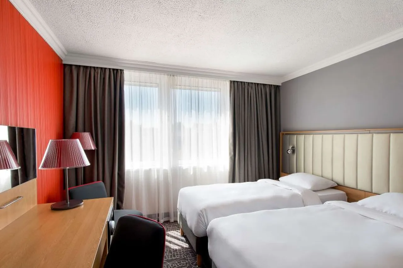 Radisson Hotel York (formerly Park Inn by Radisson York City Centre) — rooms and atmosphere