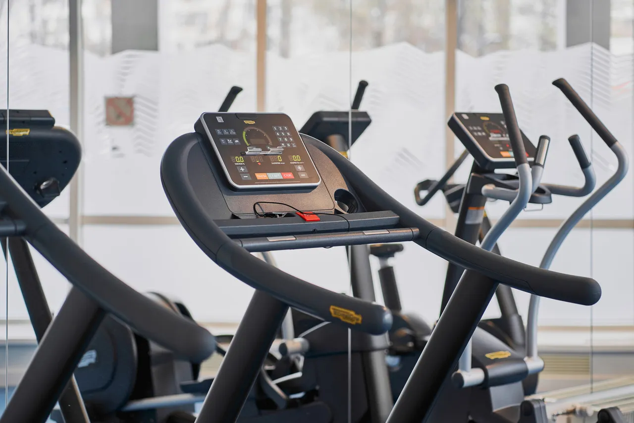 Park Inn by Radisson Ekaterinburg — rooms and atmosphere