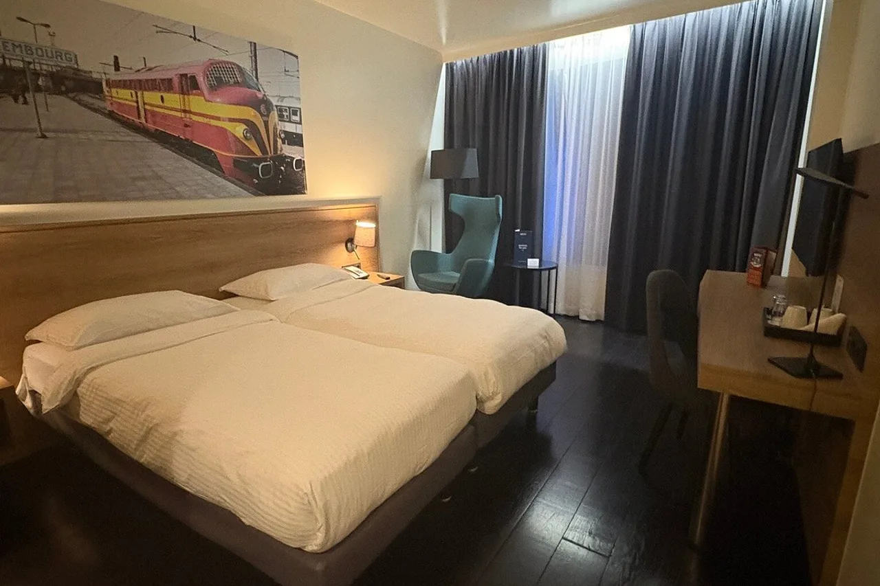 Park Inn by Radisson Luxembourg City — rooms and atmosphere