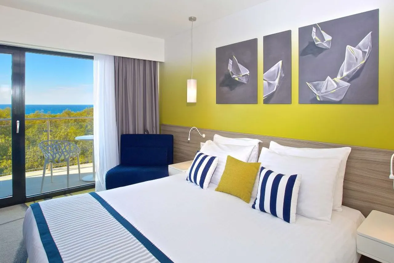 Park Plaza Arena Pula — rooms and atmosphere
