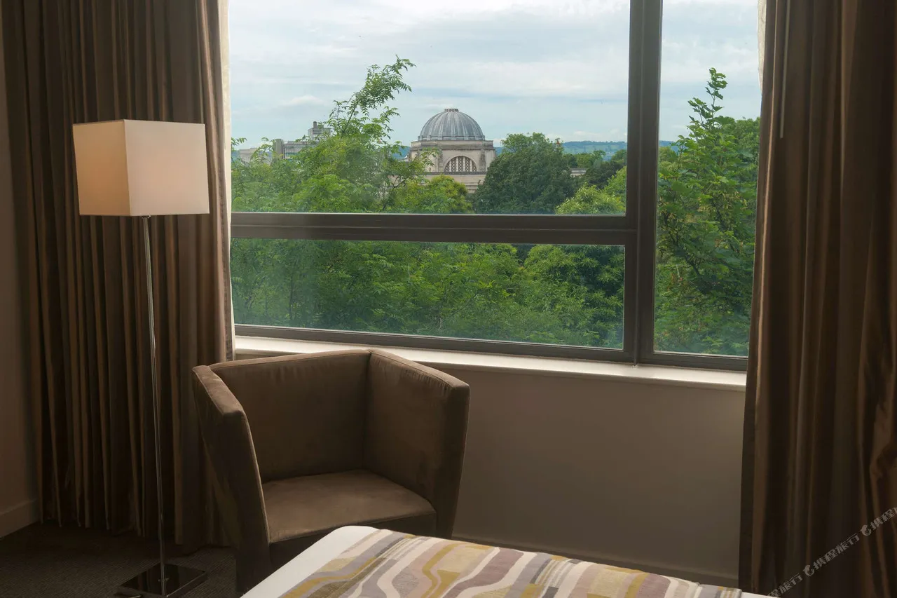 Park Plaza Cardiff — rooms and atmosphere