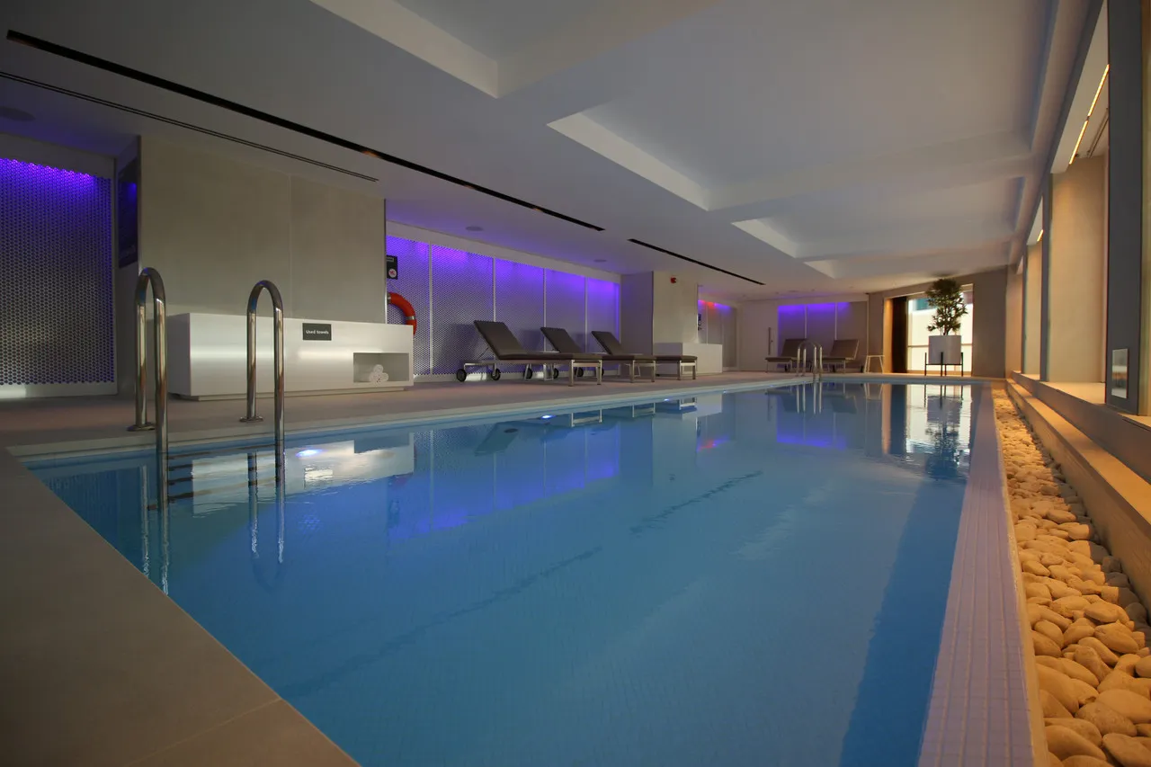 Park Plaza London Riverbank — rooms and atmosphere