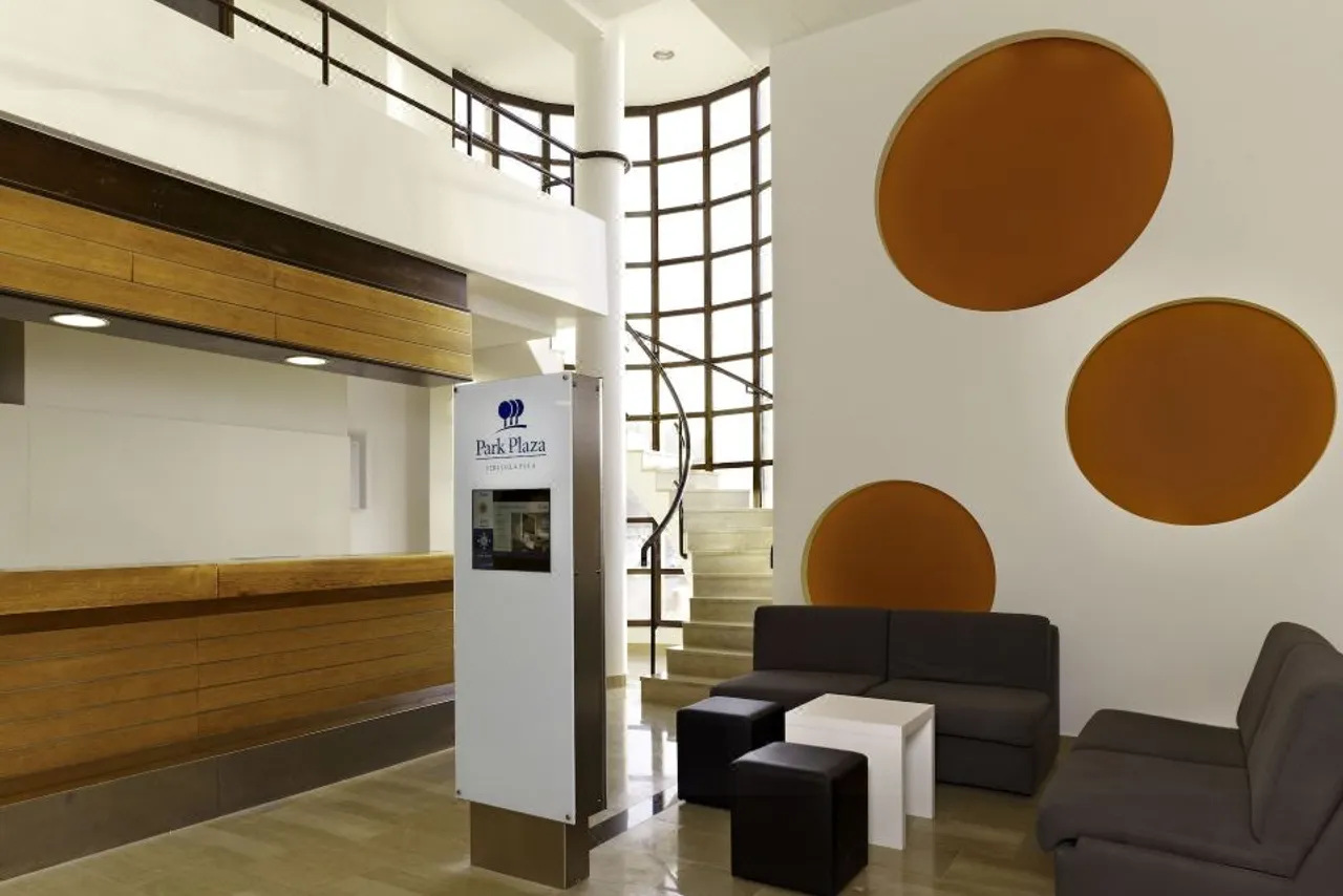 Park Plaza Verudela Pula — rooms and atmosphere