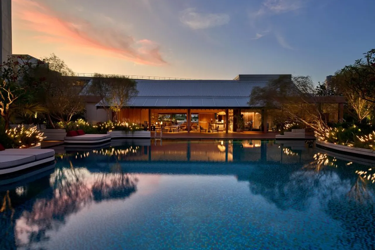PARKROYAL on Beach Road, Singapore — rooms and atmosphere