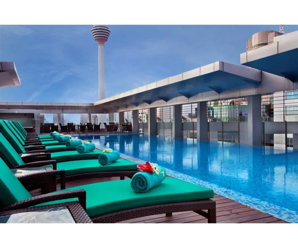 PARKROYAL Serviced Suites Kuala Lumpur — rooms and atmosphere