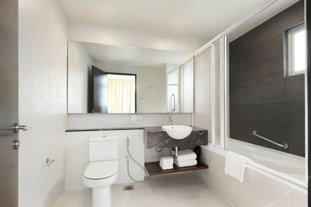 PARKROYAL Serviced Suites Kuala Lumpur — rooms and atmosphere