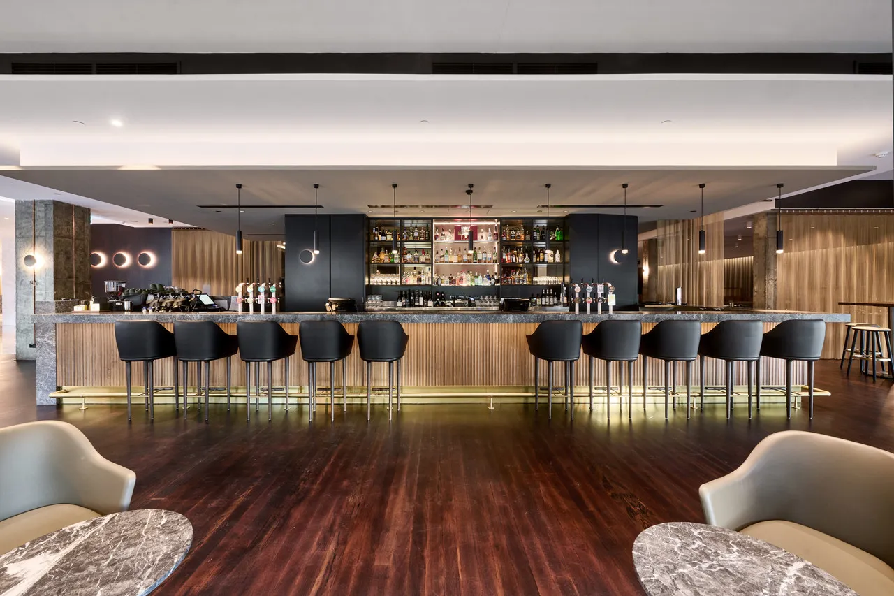 Parmelia Hilton Perth — rooms and atmosphere