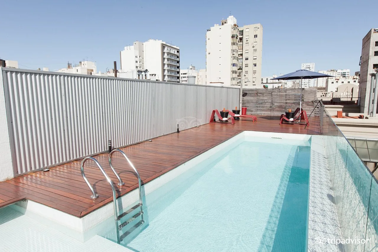 Patios de San Telmo — rooms and atmosphere
