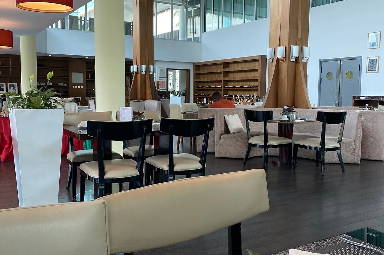 Pefaco Hotel Maya Maya — rooms and atmosphere