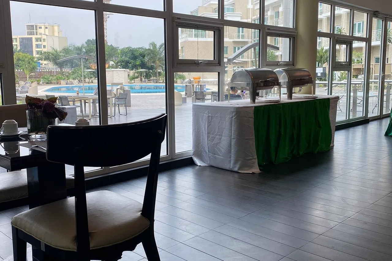 Pefaco Hotel Maya Maya — rooms and atmosphere