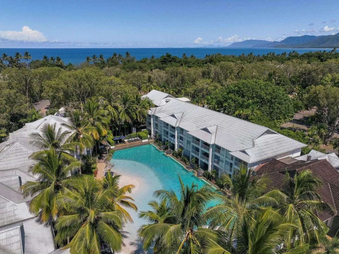 Peppers Beach Club Port Douglas — rooms and atmosphere