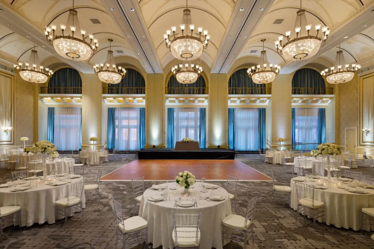 Philadelphia Marriott Downtown — rooms and atmosphere