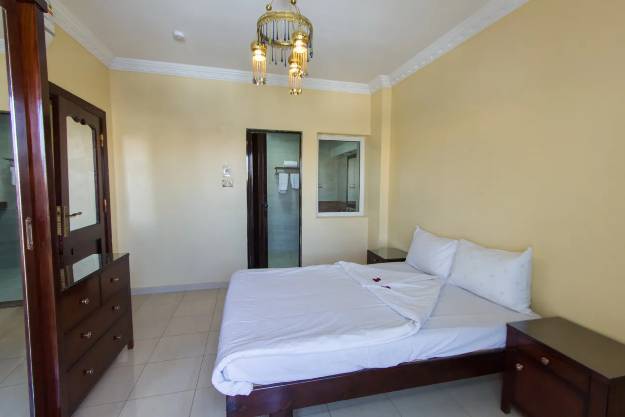 Philae Hotel Aswan — rooms and atmosphere
