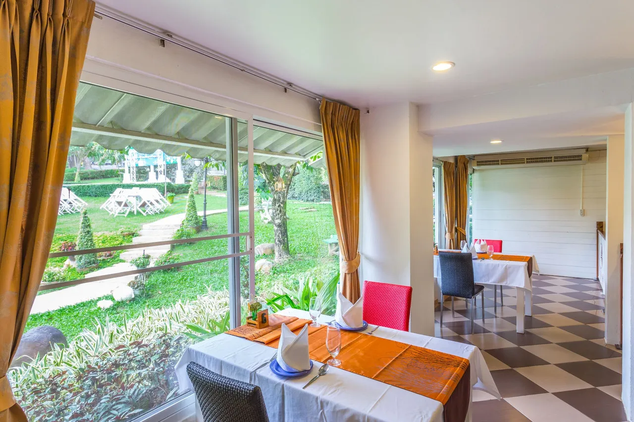 Phukaew Resort & Adventure Park — rooms and atmosphere