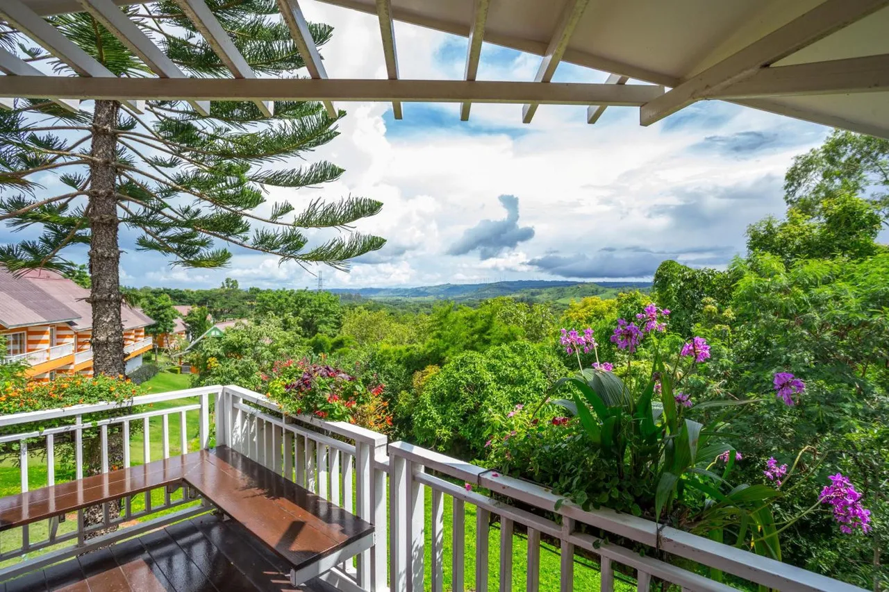 Phukaew Resort & Adventure Park — rooms and atmosphere