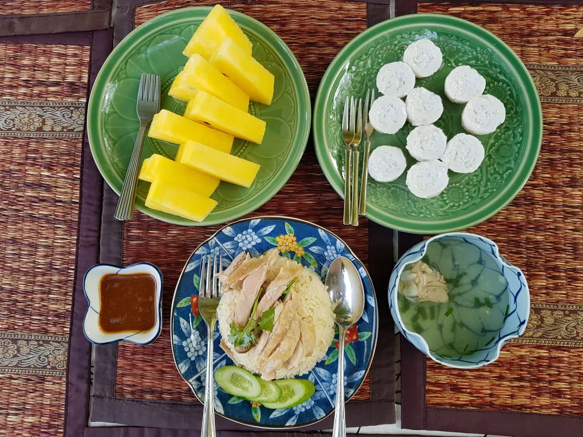 Phuttal Residence — rooms and atmosphere
