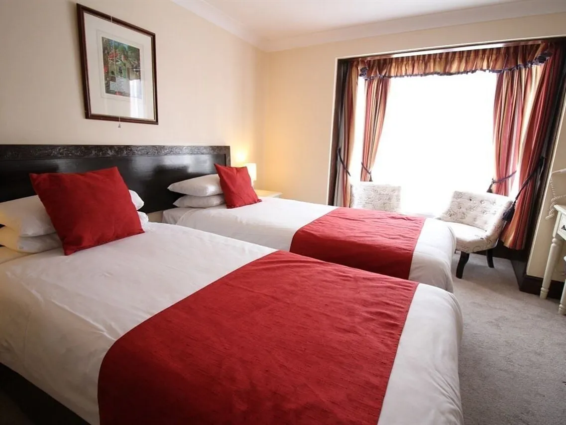 Pilgrims Hotel — rooms and atmosphere