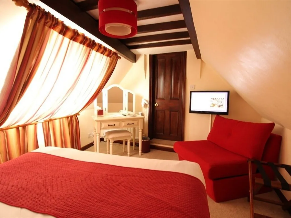 Pilgrims Hotel — rooms and atmosphere