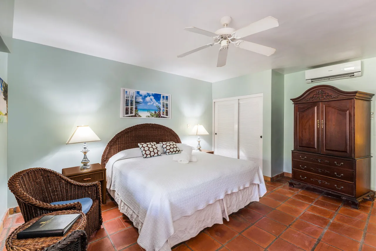 Pineapple Beach Club Antigua — rooms and atmosphere