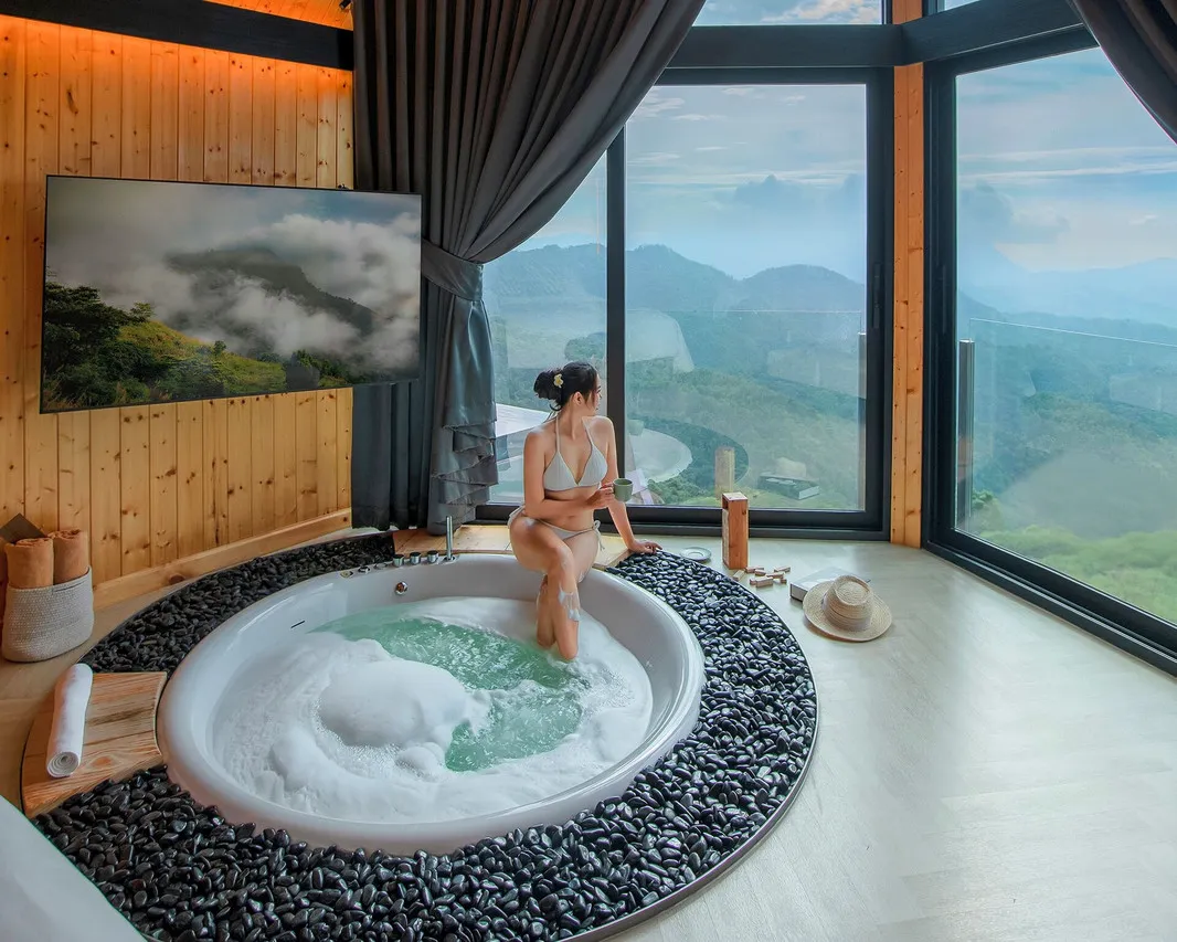 Pino Latte Khao Kho — rooms and atmosphere