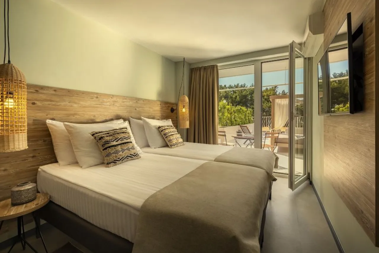 Places Hvar by Valamar — rooms and atmosphere