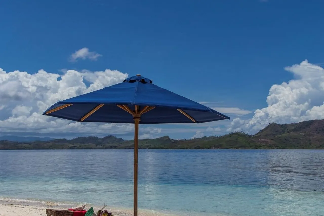 Plataran Komodo Resort & Spa — rooms and atmosphere