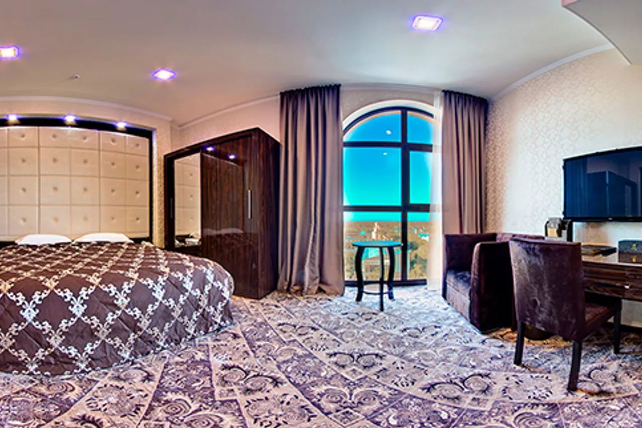 Plaza Hotel Bishkek — rooms and atmosphere