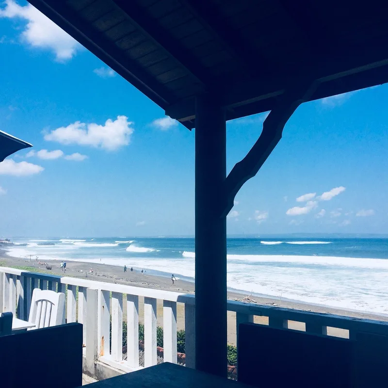 PNB Beach Resort (Pondok Nyoman Bagus Guest House) — ภาพห้องพักและบรรยากาศ
